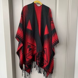 Aztec Print Fringe Reversible Poncho